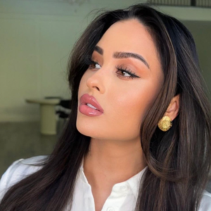 Influencer Camila Coelho Shares Tip to Keep Your Makeup From Melting