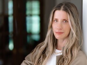 Headhsot of CEO and Founder of Hanni, Leslie Tessler