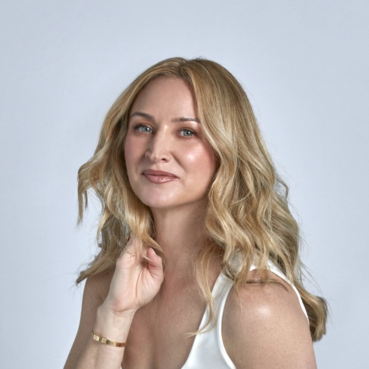 Tera Peterson Headshot