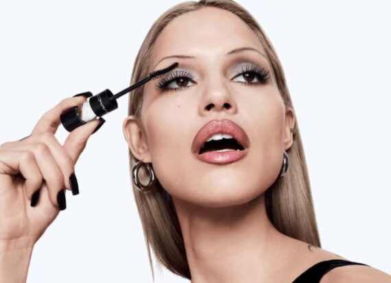 Photo, M·A·C Cosmetics