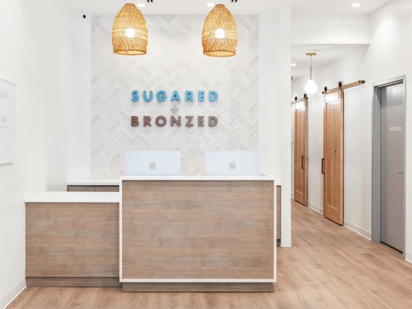 Photo of Sugared + Bronzed Georgetown Location