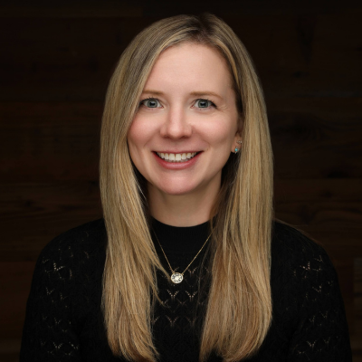 Liz Feeney Headshot