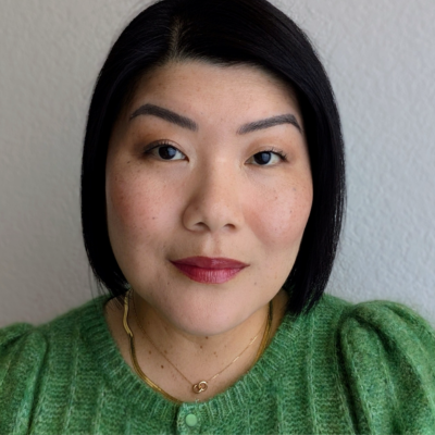 Annie Hu Headshot