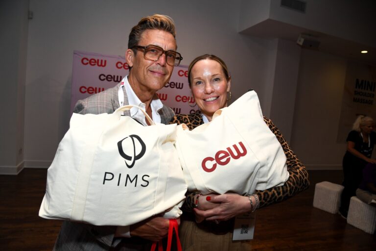 Guests with CEW and PIMS gift bags